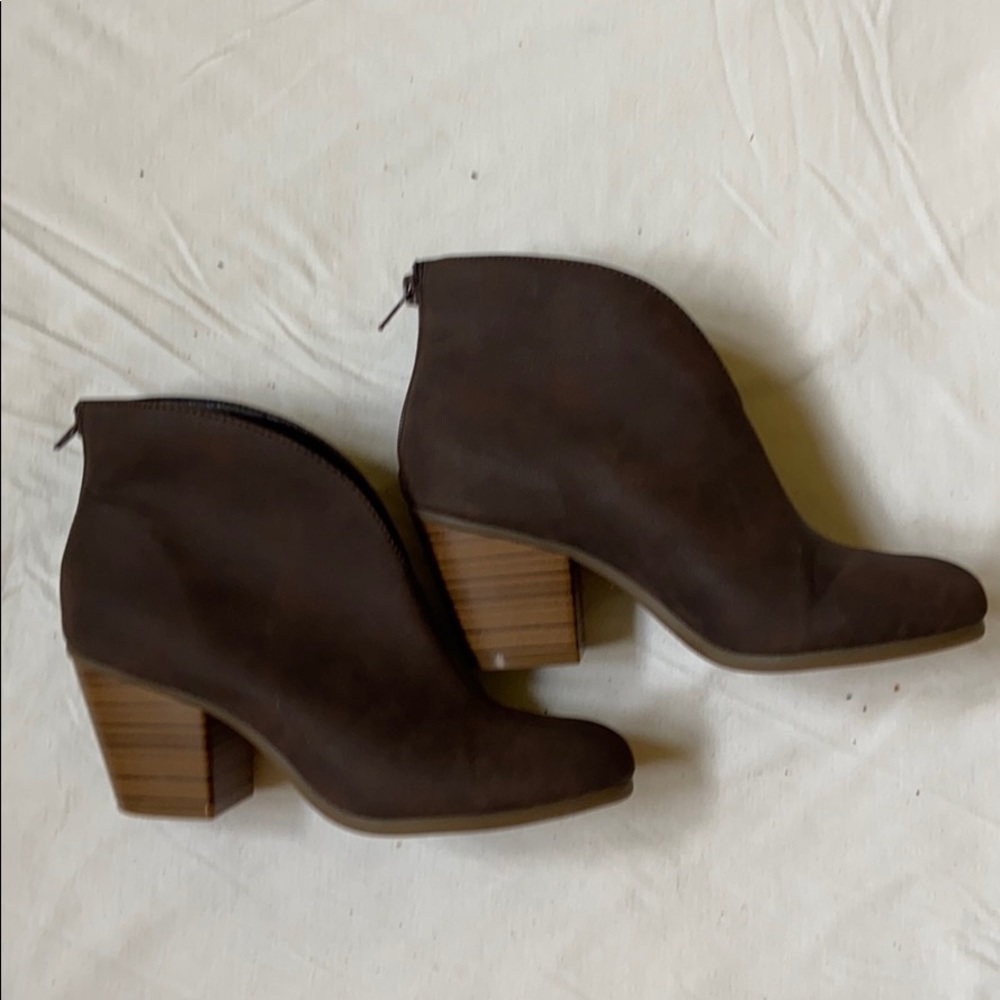 A2 by Aerosols Heel Rest Bootie sz 6.5